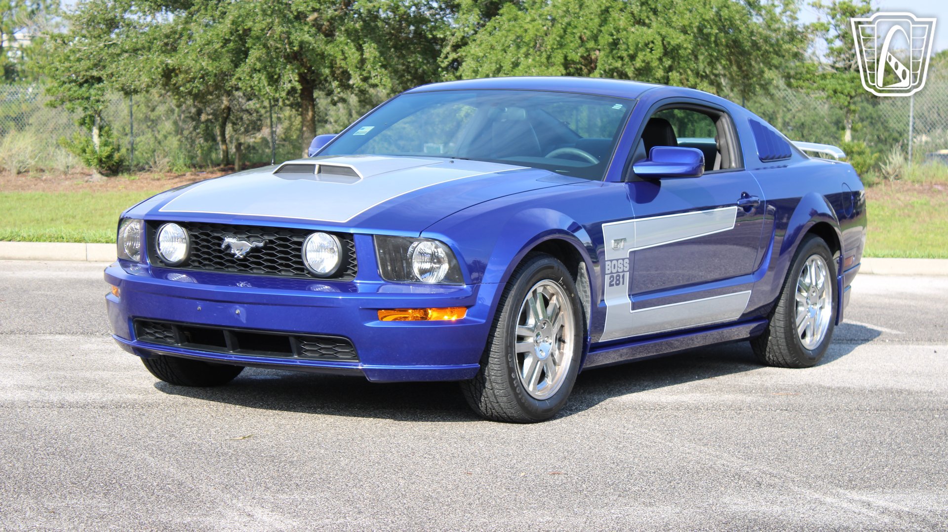 Used 2005 Ford Mustang GT RWD image 4