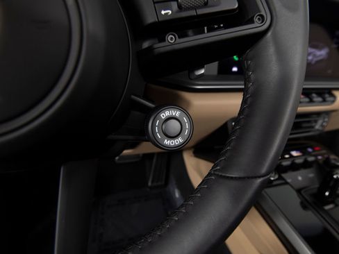 Certified 2022 Porsche 911 Carrera 4S image 27