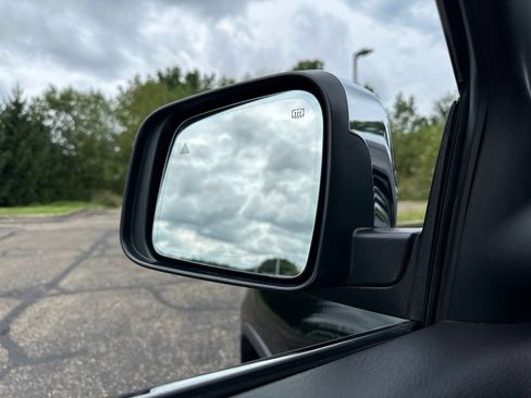Used 2020 Jeep Grand Cherokee Limited AWD/4WD image 3