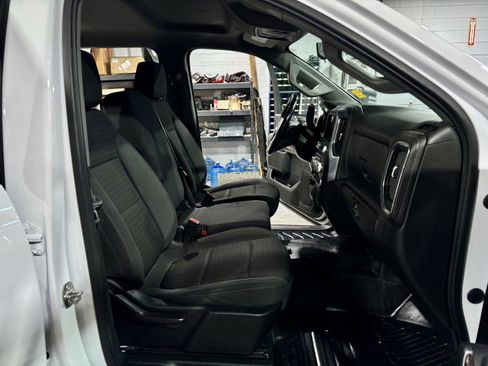 Used 2023 GMC Sierra 2500 SLE w/ SLE Convenience Package image 17