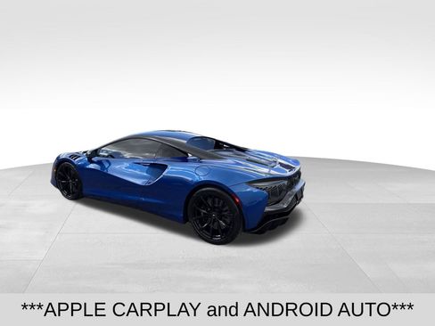Used 2023 McLaren Artura RWD image 3