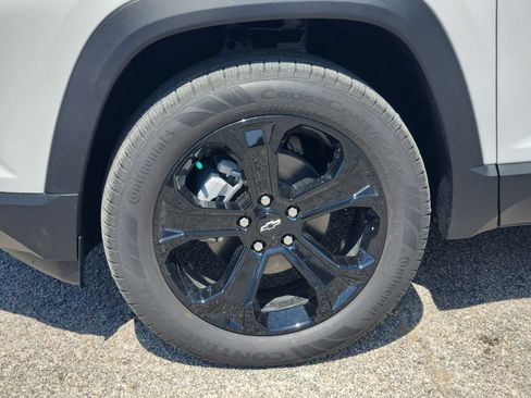 New 2027 Chevrolet Equinox LT w/ Convenience Package II FWD image 8