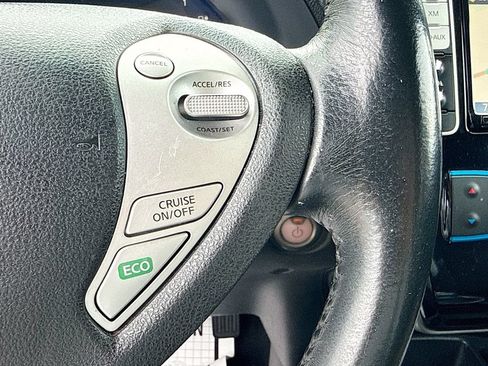Used 2013 Nissan Leaf SV w/ LED & Quick Charge Pkg FWD image 34