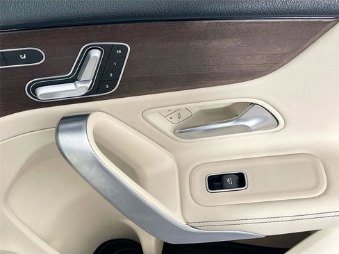 Certified 2019 Mercedes-Benz A 220 4MATIC image 30