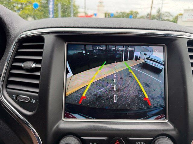 Used 2018 Jeep Grand Cherokee Altitude AWD/4WD image 47