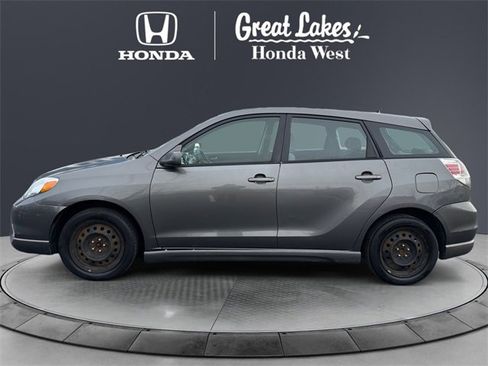 Used 2006 Toyota Matrix image 2