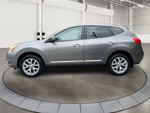 Used 2011 Nissan Rogue SV w/ SL Pkg image 6