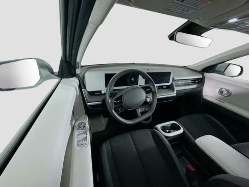 Used 2024 Hyundai Ioniq 5 SEL RWD image 18
