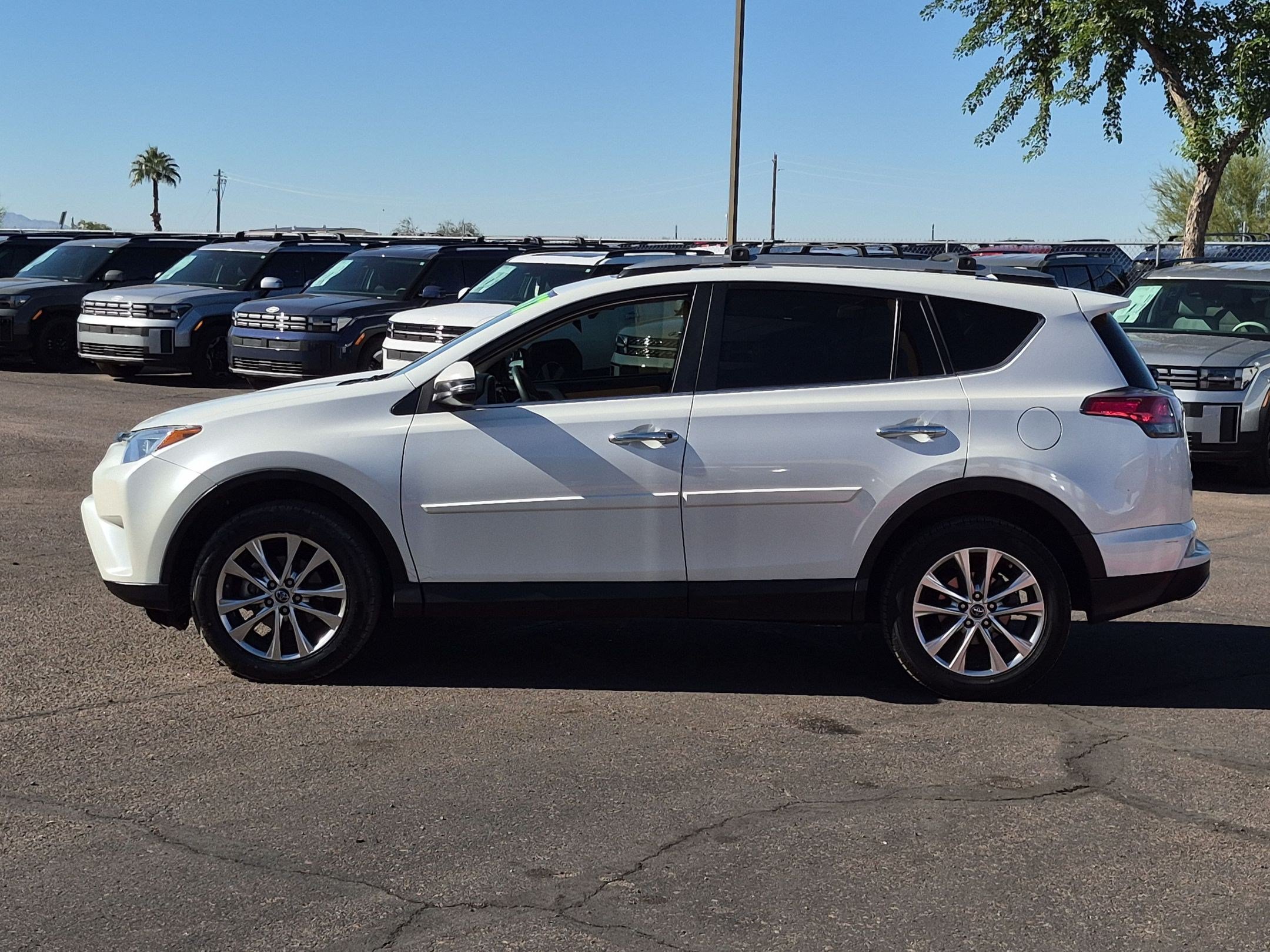 Used 2017 Toyota RAV4 Limited w/ Carpet Mat Package FWD image 9