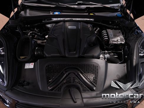 Used 2020 Porsche Macan S image 23