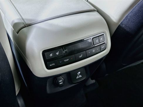 Used 2022 Hyundai Palisade Limited FWD image 32