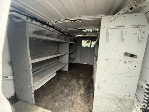 Used 2020 Chevrolet Express 3500 w/ Driver Convenience Package RWD image 14