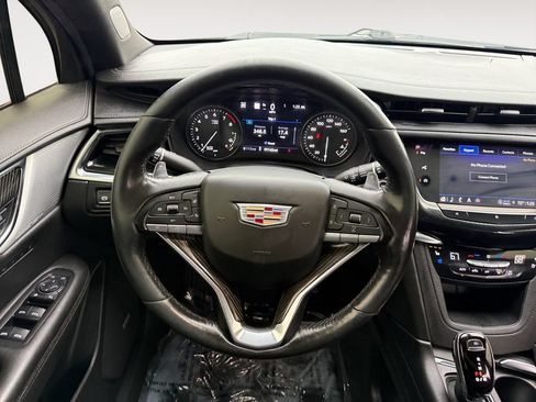 Used 2021 Cadillac XT6 Sport AWD/4WD image 12