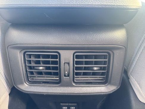 Used 2025 Toyota RAV4 XLE image 35