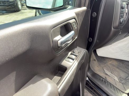 Used 2024 Chevrolet Silverado 1500 Custom AWD/4WD image 10