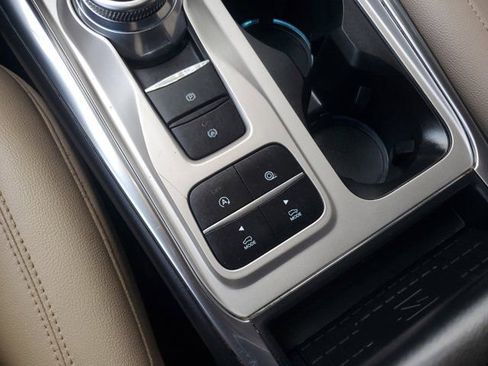 Certified 2021 Ford Explorer Limited w/ Equipment Group 301A image 25