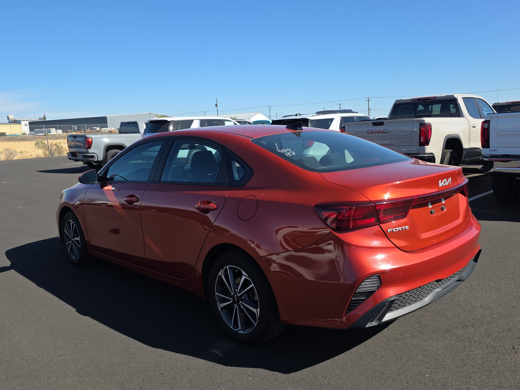 Used 2023 Kia Forte LXS FWD image 6