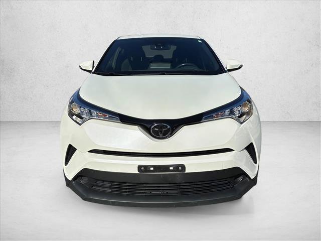Used 2019 Toyota C-HR XLE FWD image 2