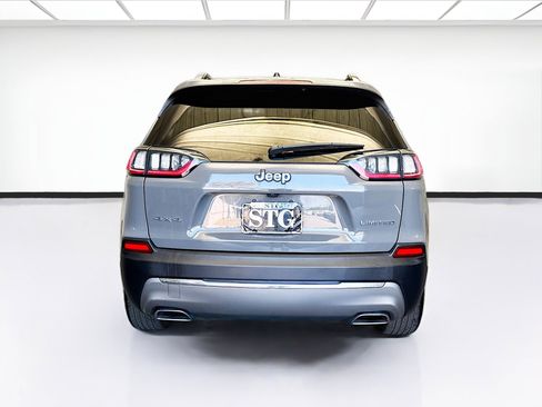 Used 2022 Jeep Cherokee Limited image 5