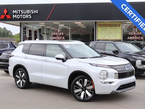 Used 2025 Mitsubishi Outlander SEL AWD/4WD image 1