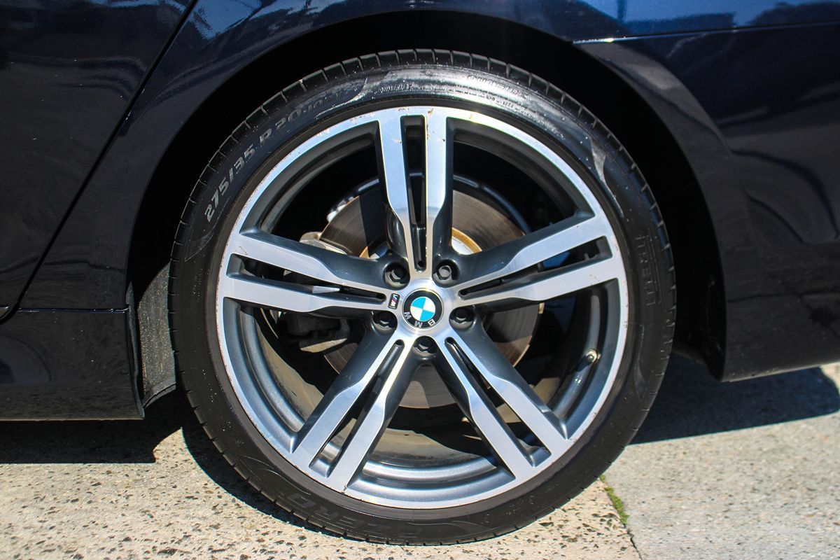 Used 2019 BMW 750i RWD image 35