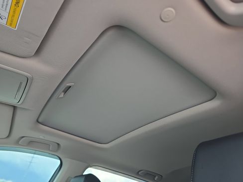 Used 2024 Honda CR-V EX-L image 17