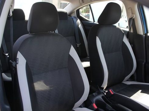 Used 2021 Nissan Versa SV FWD image 23