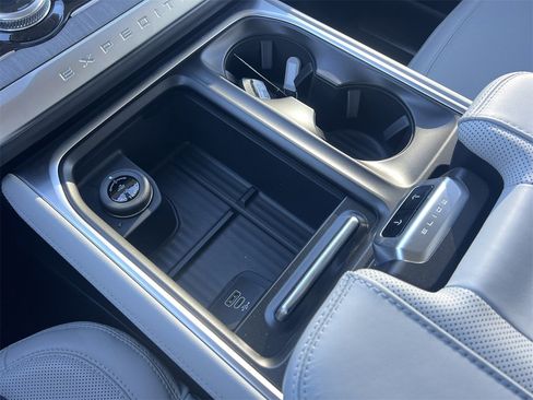 New 2026 Ford Expedition Max Platinum w/ Platinum Ultimate Package image 6