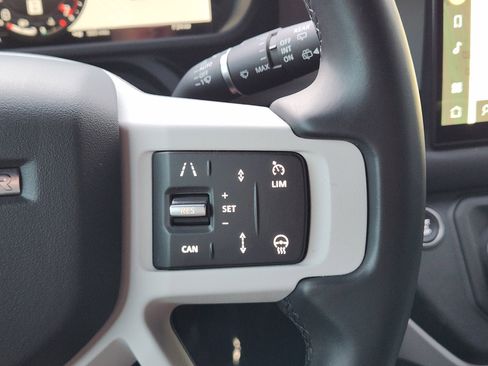 Certified 2025 Land Rover Defender 130 S image 29