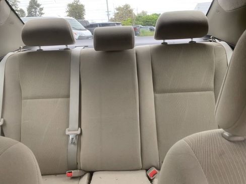 Used 2013 Toyota Corolla LE FWD image 18