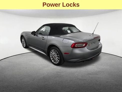 Used 2017 FIAT 124 Spider Classica image 8