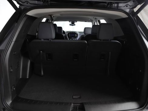 Used 2020 Chevrolet Traverse LT w/ LT Premium Package AWD/4WD image 5