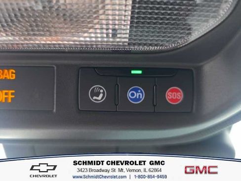 New 2026 Chevrolet Trax RS w/ Sunroof Package FWD image 17