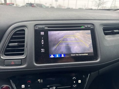 Used 2017 Honda HR-V EX image 16