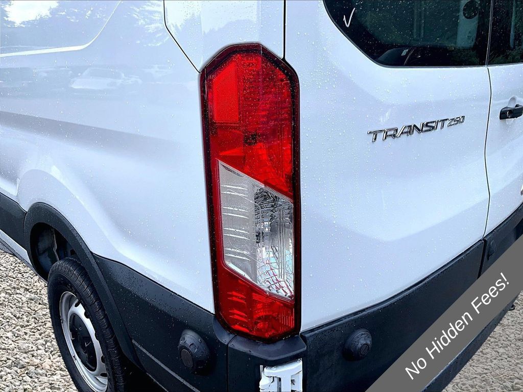 Used 2020 Ford Transit 250 Low Roof RWD image 26