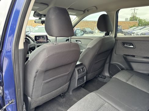 Used 2021 Nissan Rogue SV FWD image 24