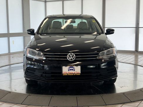 Used 2015 Volkswagen Jetta SE FWD image 2