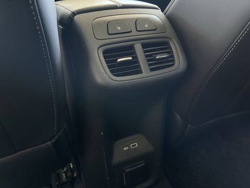Used 2022 Buick Envision Avenir w/ Technology Package II AWD/4WD image 21