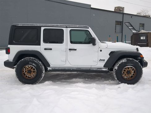 Used 2026 Jeep Wrangler Sport image 15