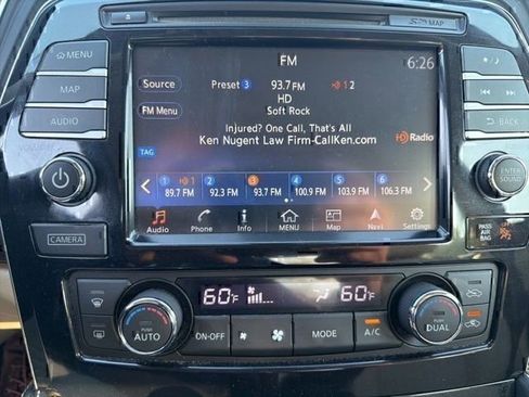 Used 2016 Nissan Maxima Platinum FWD image 16