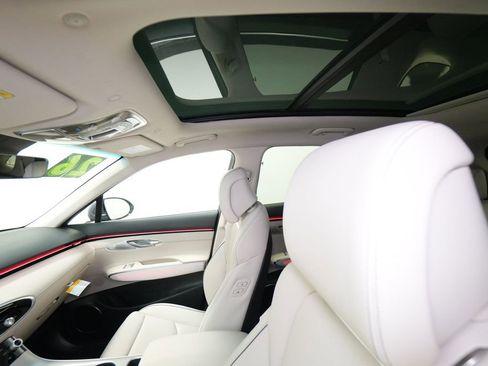 New 2026 Genesis GV70 2.5T Advanced image 19