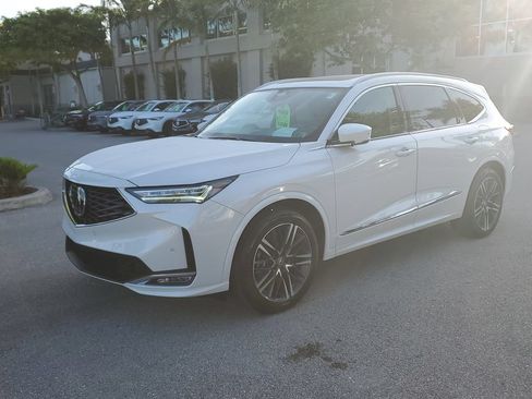 Certified 2025 Acura MDX SH-AWD w/ Advance Package image 8