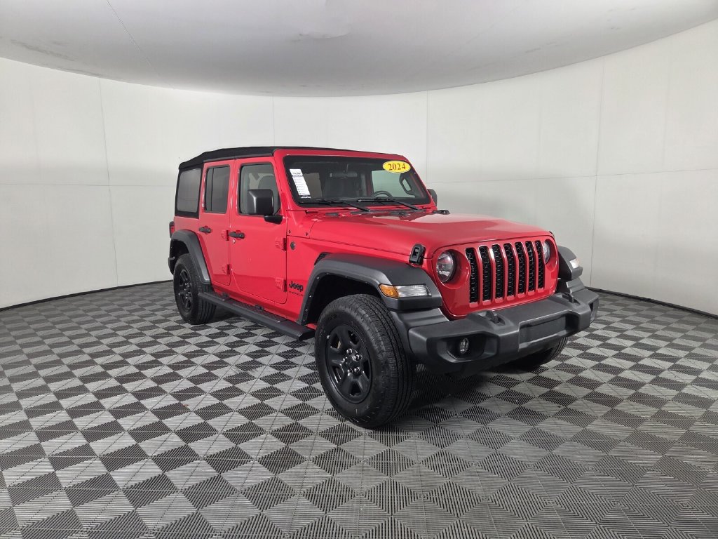 Used 2024 Jeep Wrangler Unlimited Sport AWD/4WD image 3