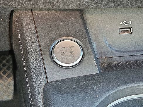 Used 2019 Audi A4 2.0T Premium Plus image 30