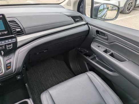Used 2025 Honda Odyssey EX-L image 18