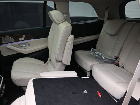New 2026 Mercedes-Benz GLS 450 4MATIC image 22