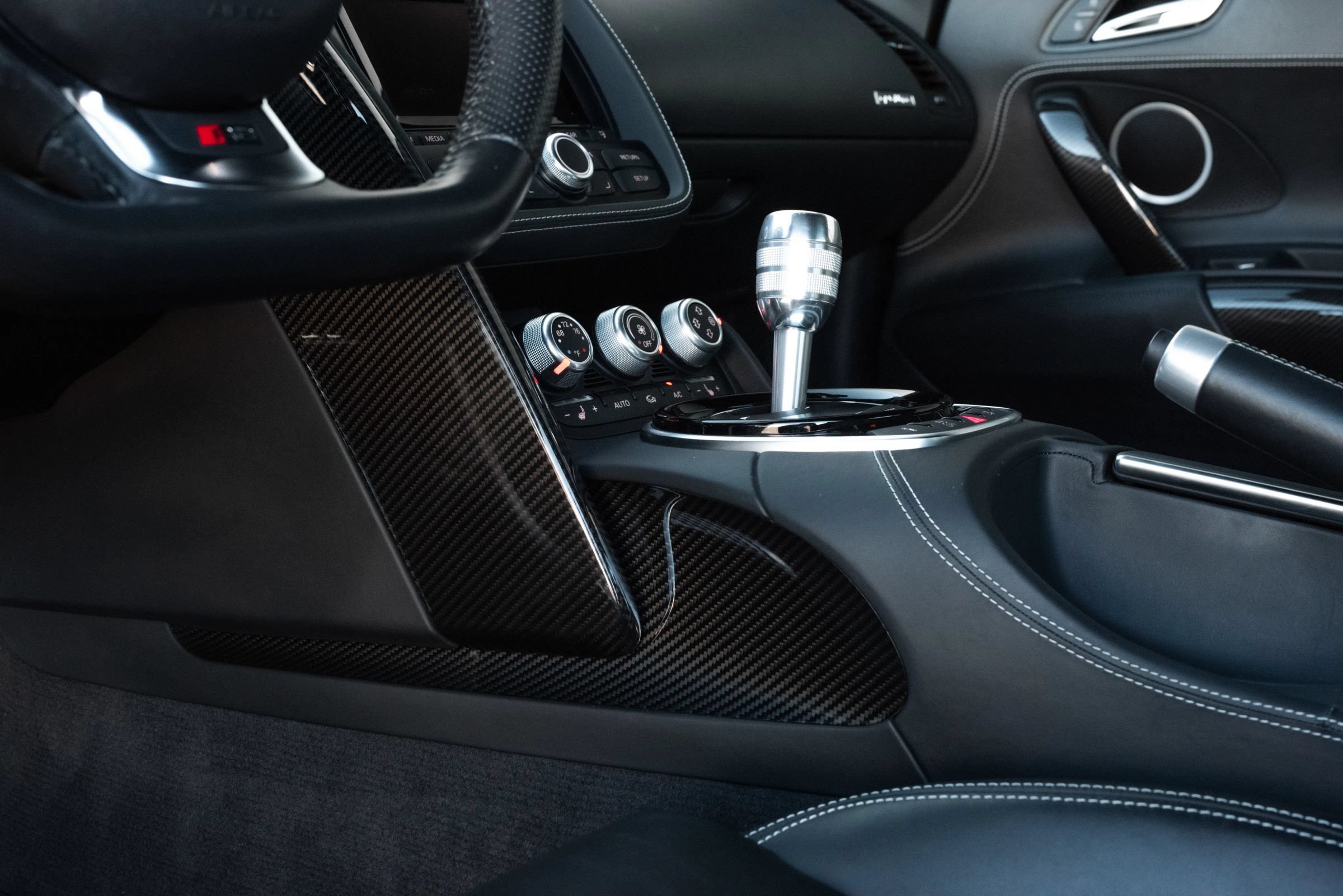 Used 2014 Audi R8 V10 AWD/4WD image 12
