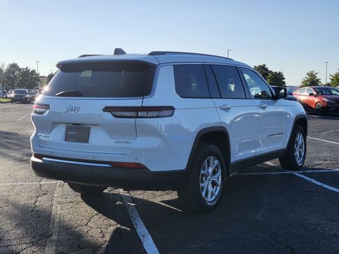 Used 2022 Jeep Grand Cherokee L Limited image 10
