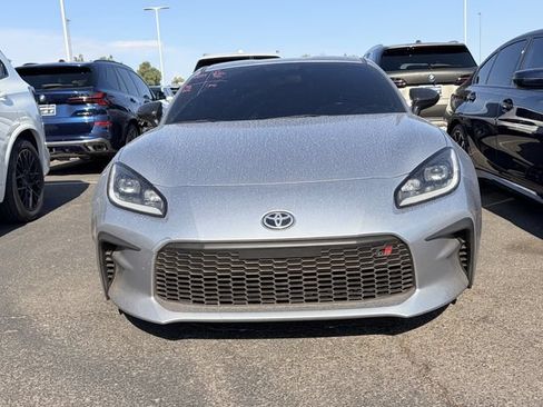 Used 2023 Toyota GR86 Premium w/ ALL Weather Mat Package (TMS) RWD image 2
