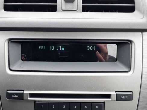 Used 2010 Ford Fusion SE image 3